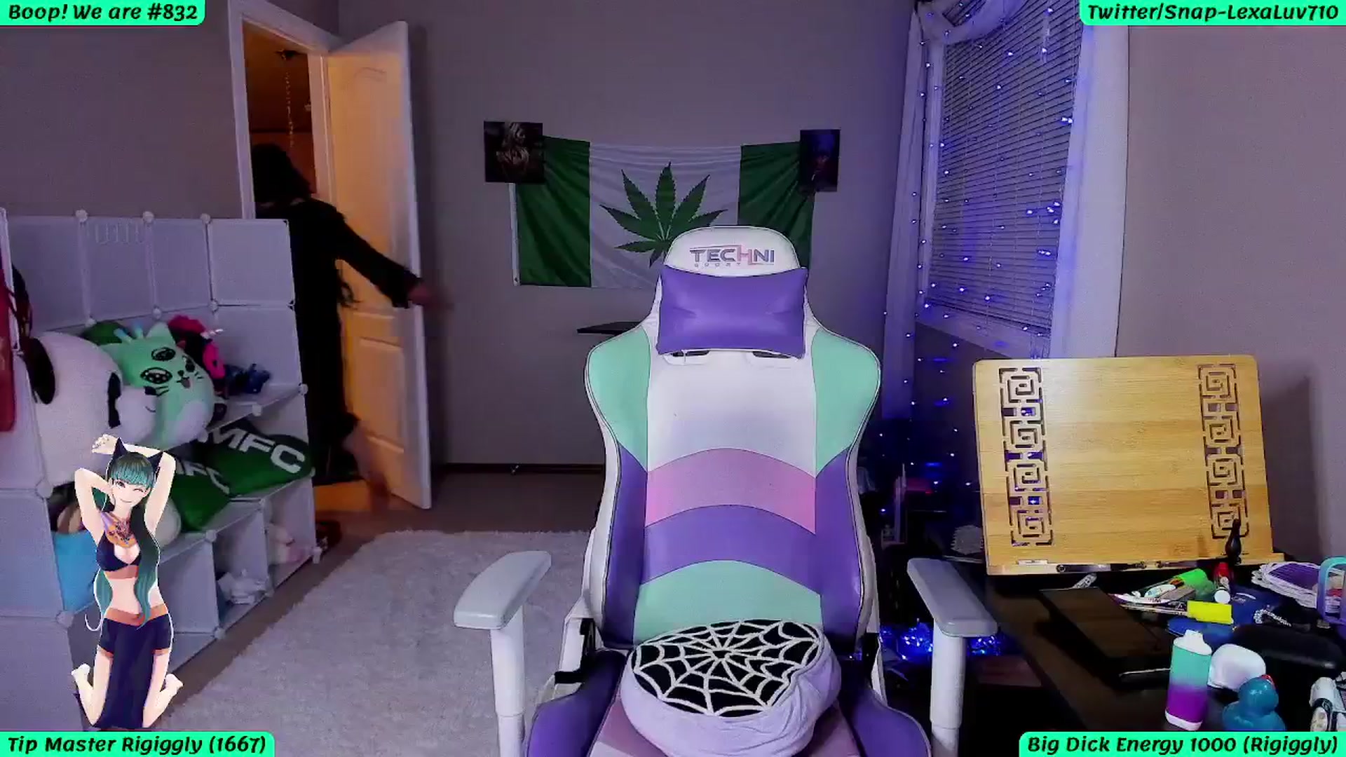 Gallery image thumbnail from LexaLuv's myfreecams stream on, 05/18/2024, 06:37 image 6 of 20