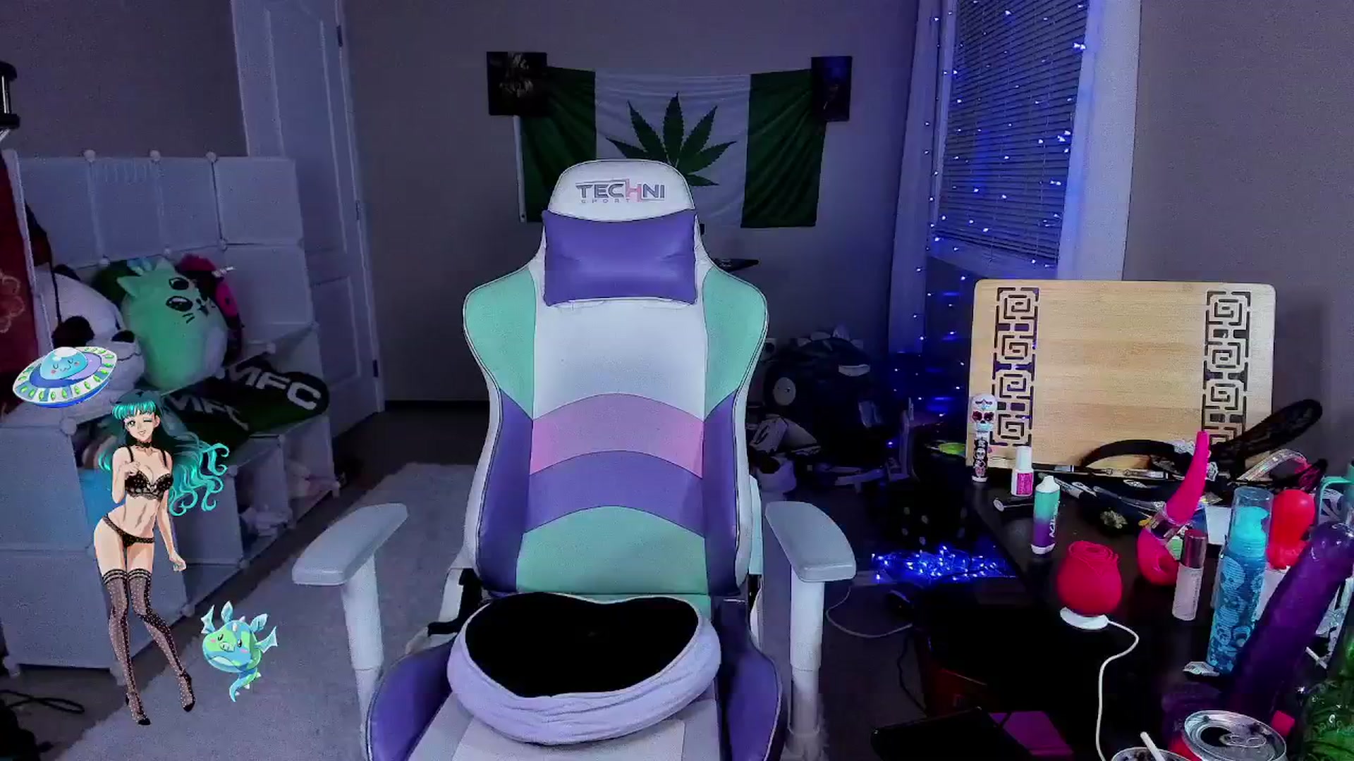 Gallery image thumbnail from LexaLuv's myfreecams stream on, 06/18/2024, 04:53 image 16 of 20