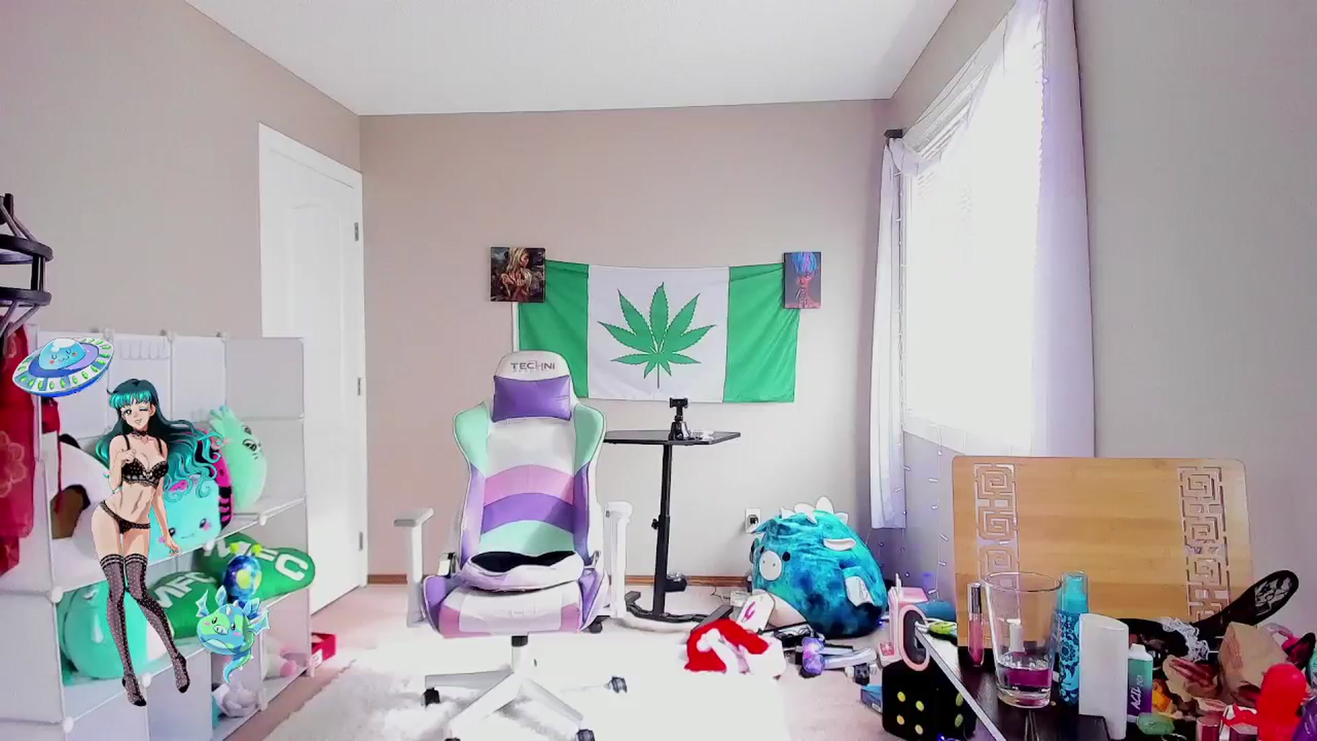 Gallery image thumbnail from LexaLuv's myfreecams stream on, 06/20/2024, 24:43 image 20 of 20