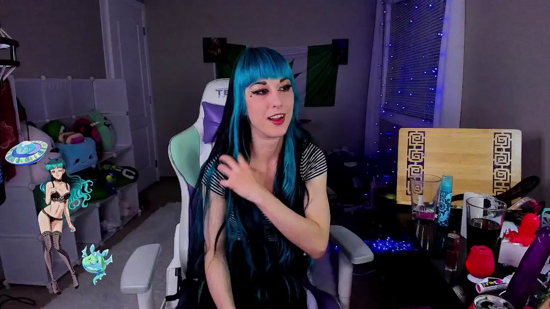 Gallery image thumbnail from LexaLuv's myfreecams stream on, 06/20/2024, 05:22 image 10 of 20