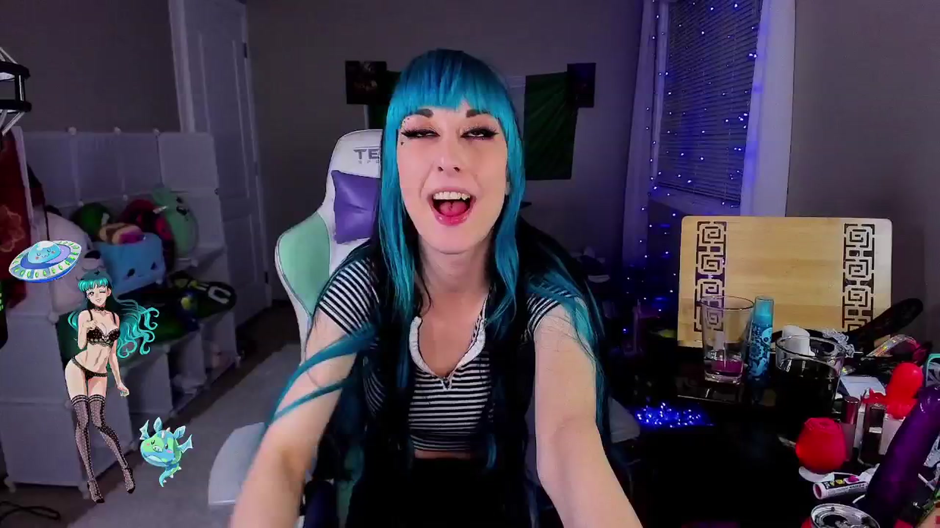 Gallery image thumbnail from LexaLuv's myfreecams stream on, 06/20/2024, 05:22 image 3 of 20