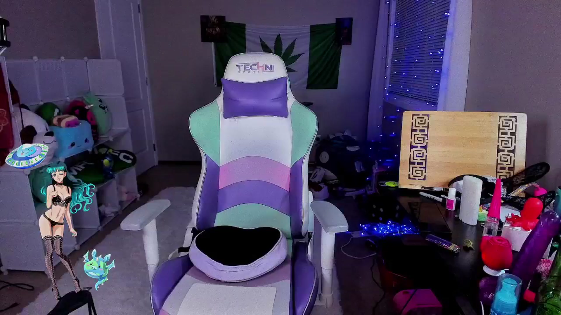 Gallery image thumbnail from LexaLuv's myfreecams stream on, 06/21/2024, 07:00 image 18 of 20