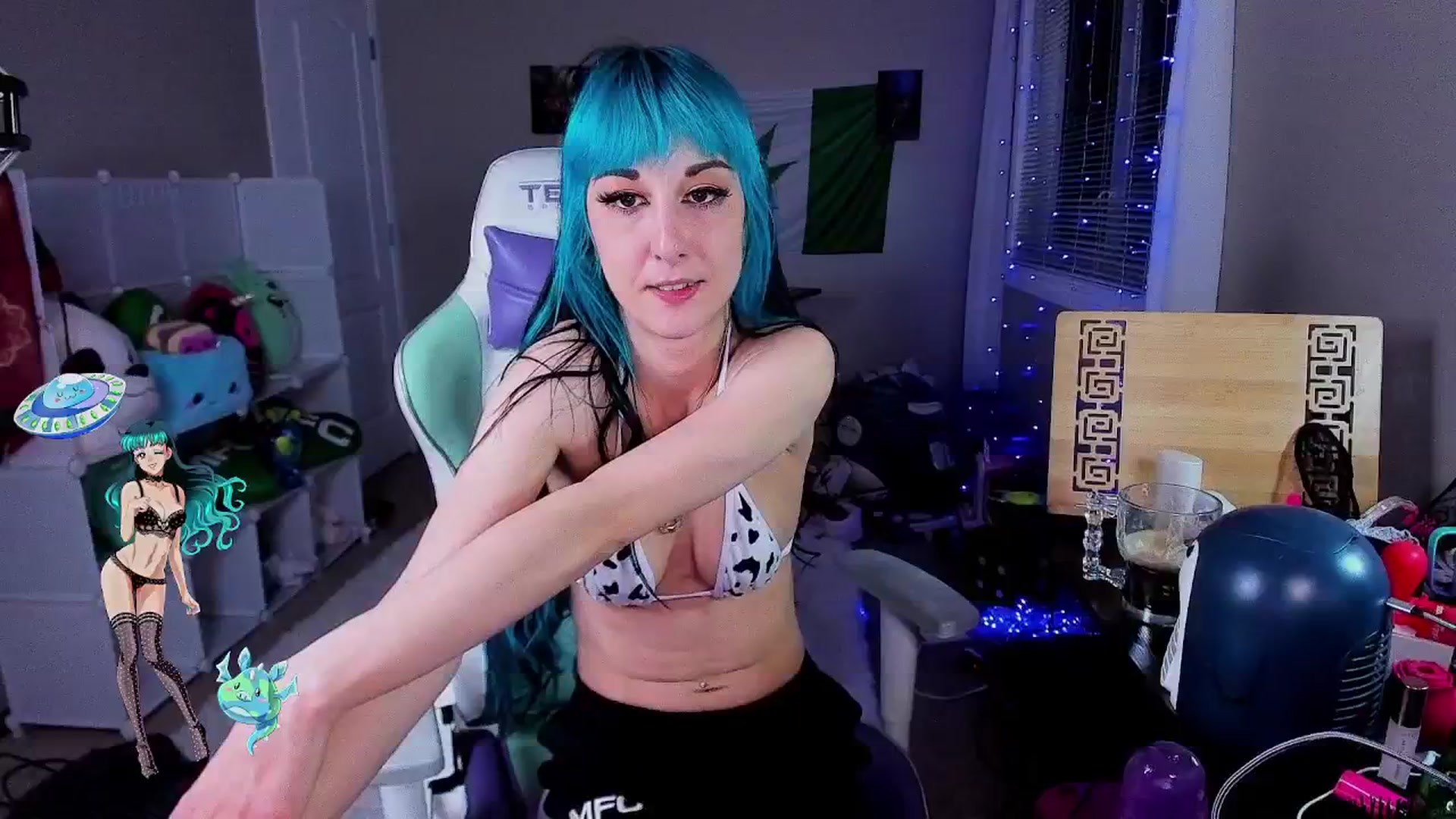 Gallery image thumbnail from LexaLuv's myfreecams stream on, 06/23/2024, 07:30 image 8 of 20