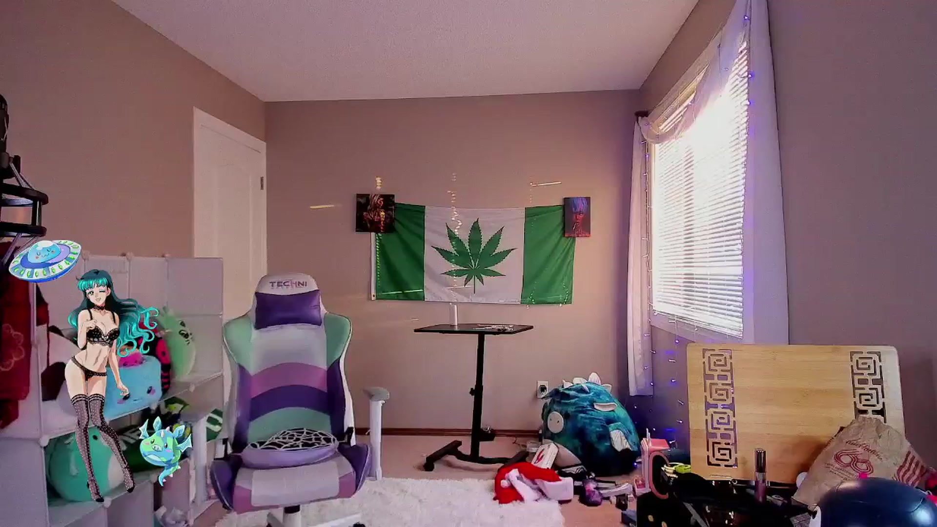 Gallery image thumbnail from LexaLuv's myfreecams stream on, 06/25/2024, 05:05 image 13 of 20