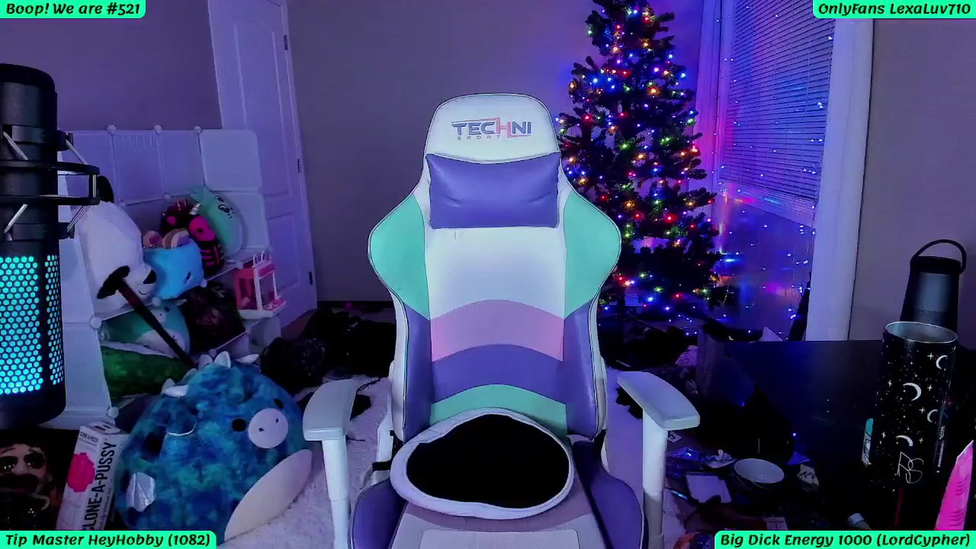 Gallery image thumbnail from LexaLuv's myfreecams stream on, 12/24/2024, 08:13 image 16 of 20