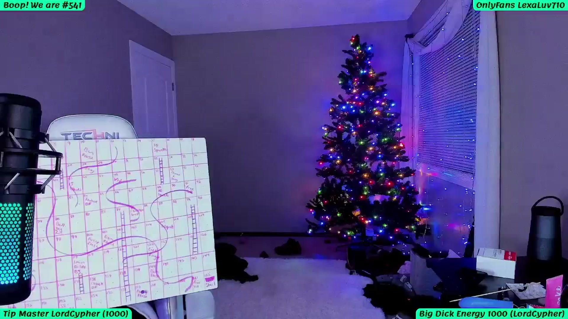 Gallery image thumbnail from LexaLuv's myfreecams stream on, 12/24/2024, 08:13 image 5 of 20