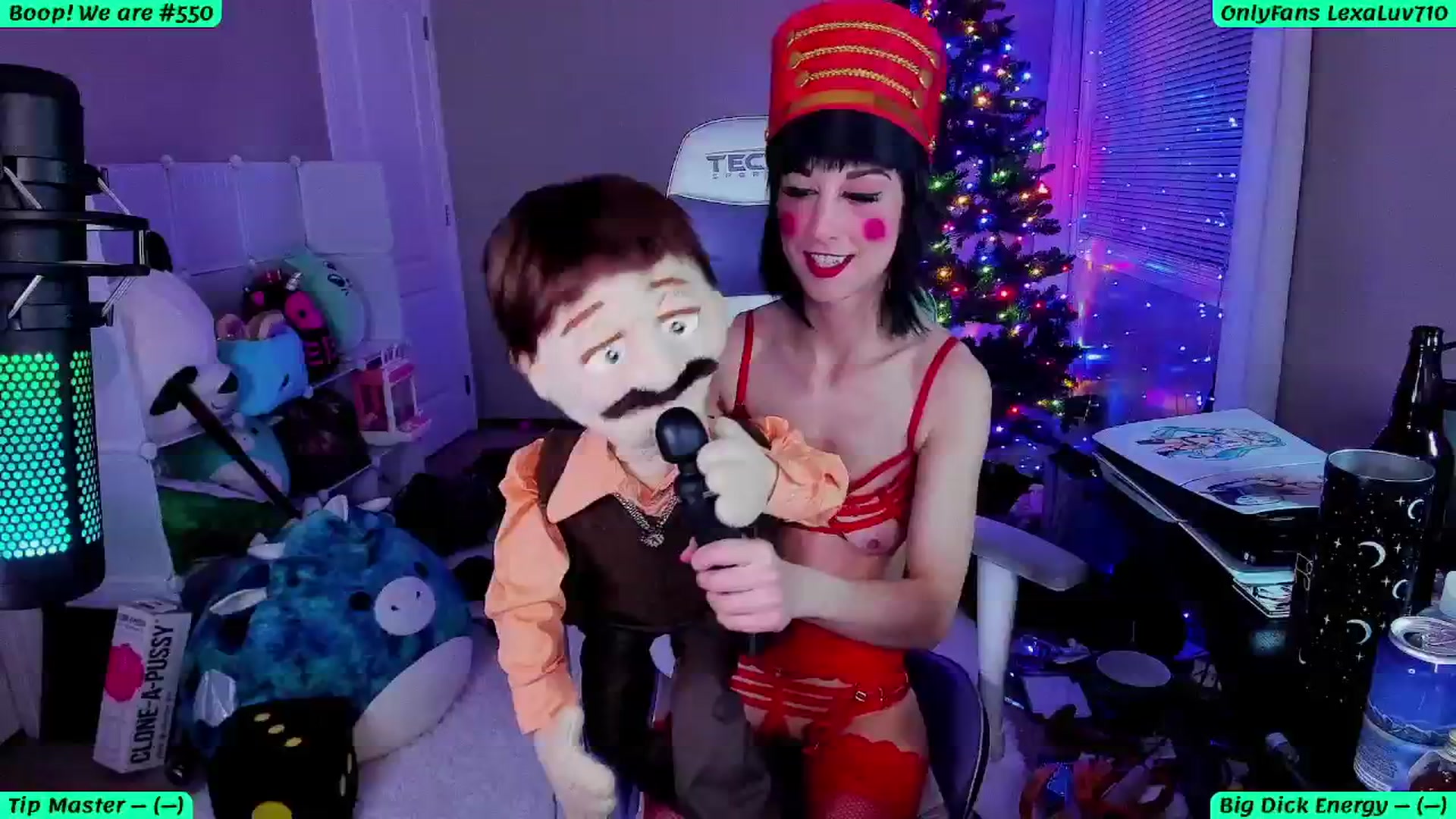 Gallery image thumbnail from LexaLuv's myfreecams stream on, 12/25/2024, 07:58 image 6 of 20