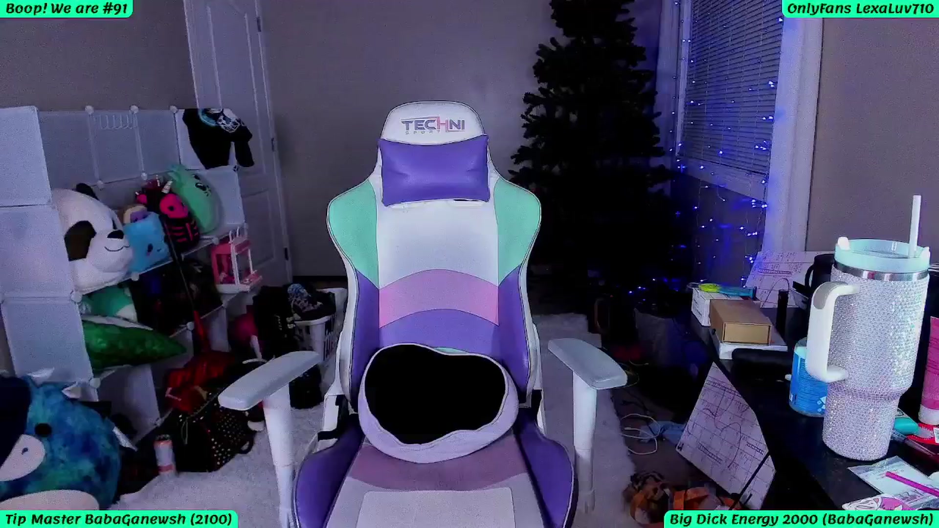 Gallery image thumbnail from LexaLuv's myfreecams stream on, 01/08/2025, 11:25 image 6 of 20