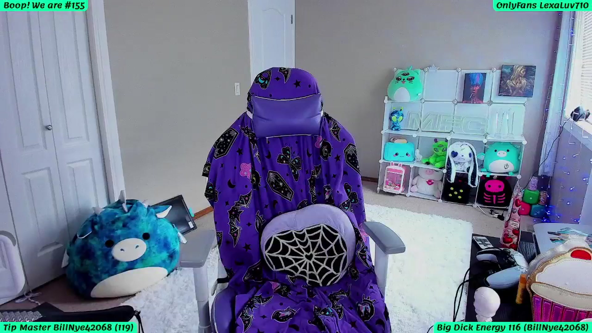 Gallery image thumbnail from LexaLuv's myfreecams stream on, 03/27/2025, 24:27 image 19 of 20