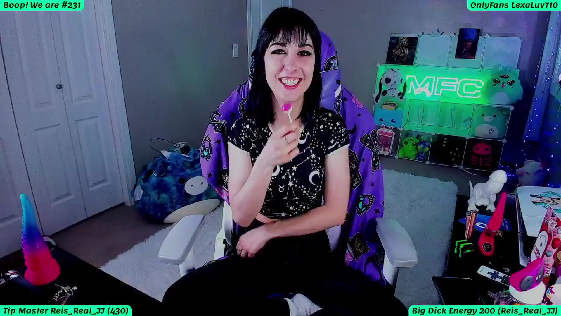 Gallery image thumbnail from LexaLuv's myfreecams stream on, 04/07/2025, 06:42 image 18 of 20