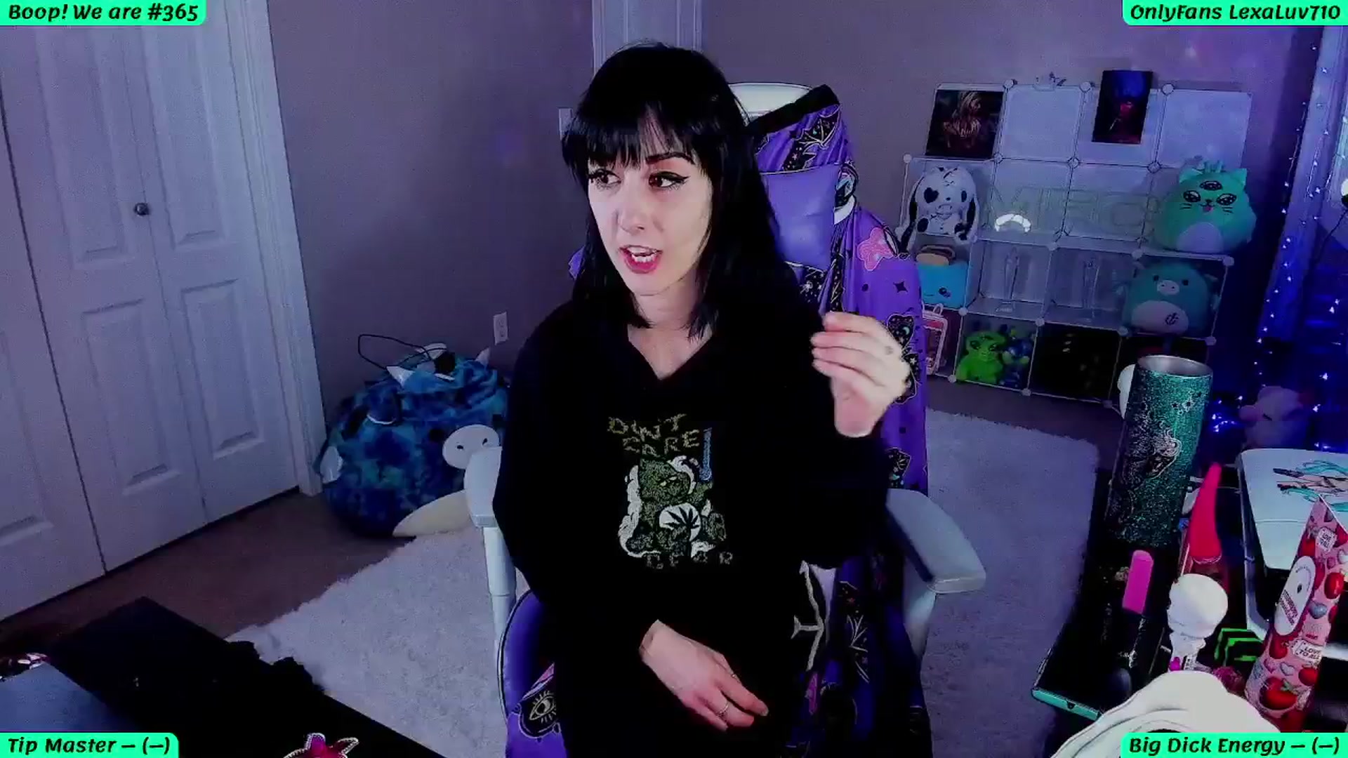 Gallery image thumbnail from LexaLuv's myfreecams stream on, 04/10/2025, 04:02 image 3 of 20