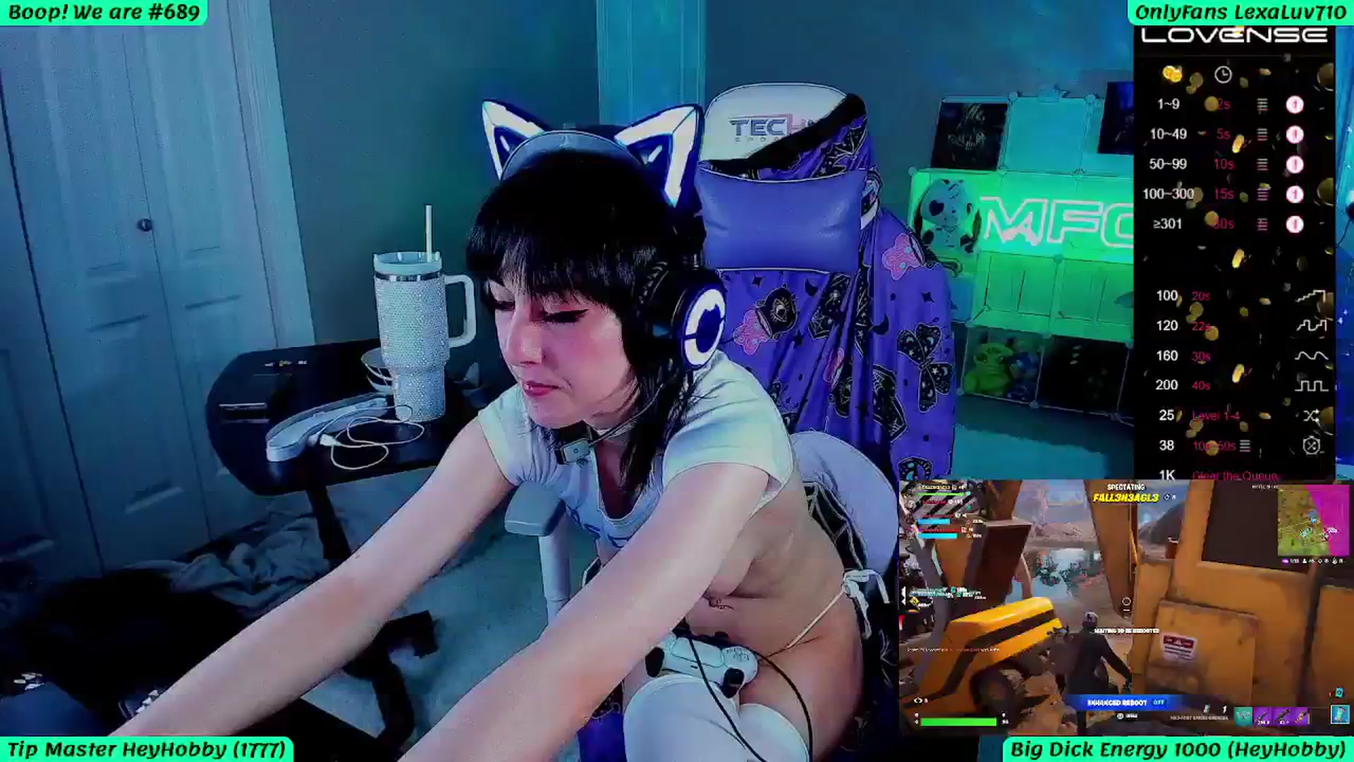 Gallery image thumbnail from LexaLuv's myfreecams stream on, 04/18/2025, 09:07 image 10 of 20