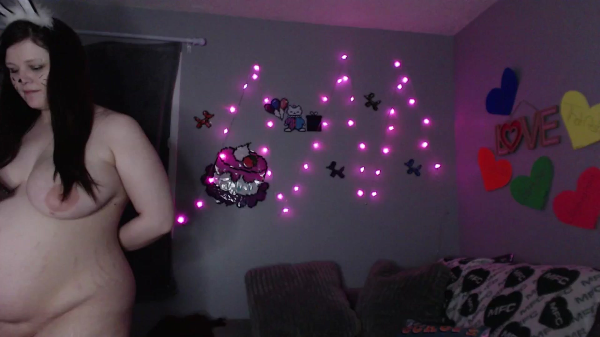 Gallery image thumbnail from LexaLuv's myfreecams stream on, 04/20/2025, 07:20 image 14 of 20