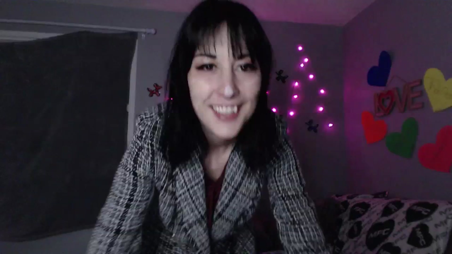 Gallery image thumbnail from LexaLuv's myfreecams stream on, 04/20/2025, 07:20 image 18 of 20