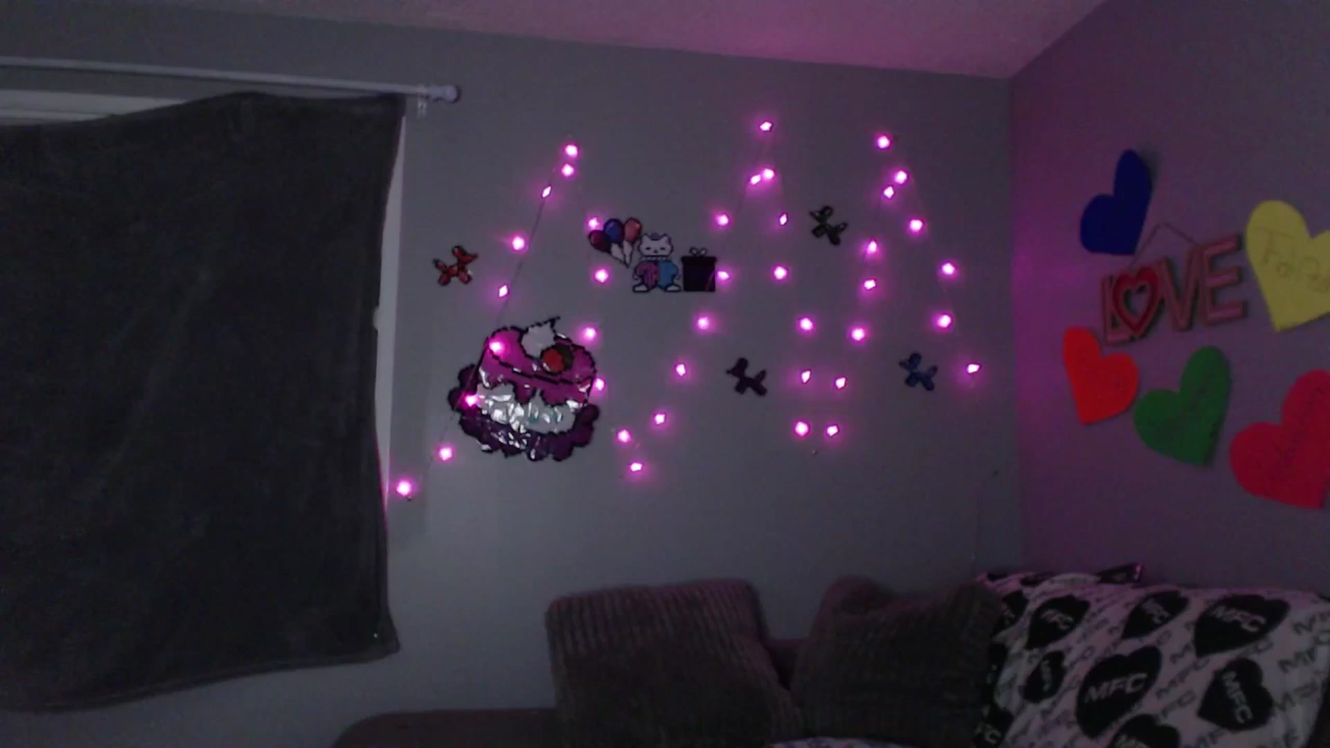 Gallery image thumbnail from LexaLuv's myfreecams stream on, 04/20/2025, 07:20 image 19 of 20
