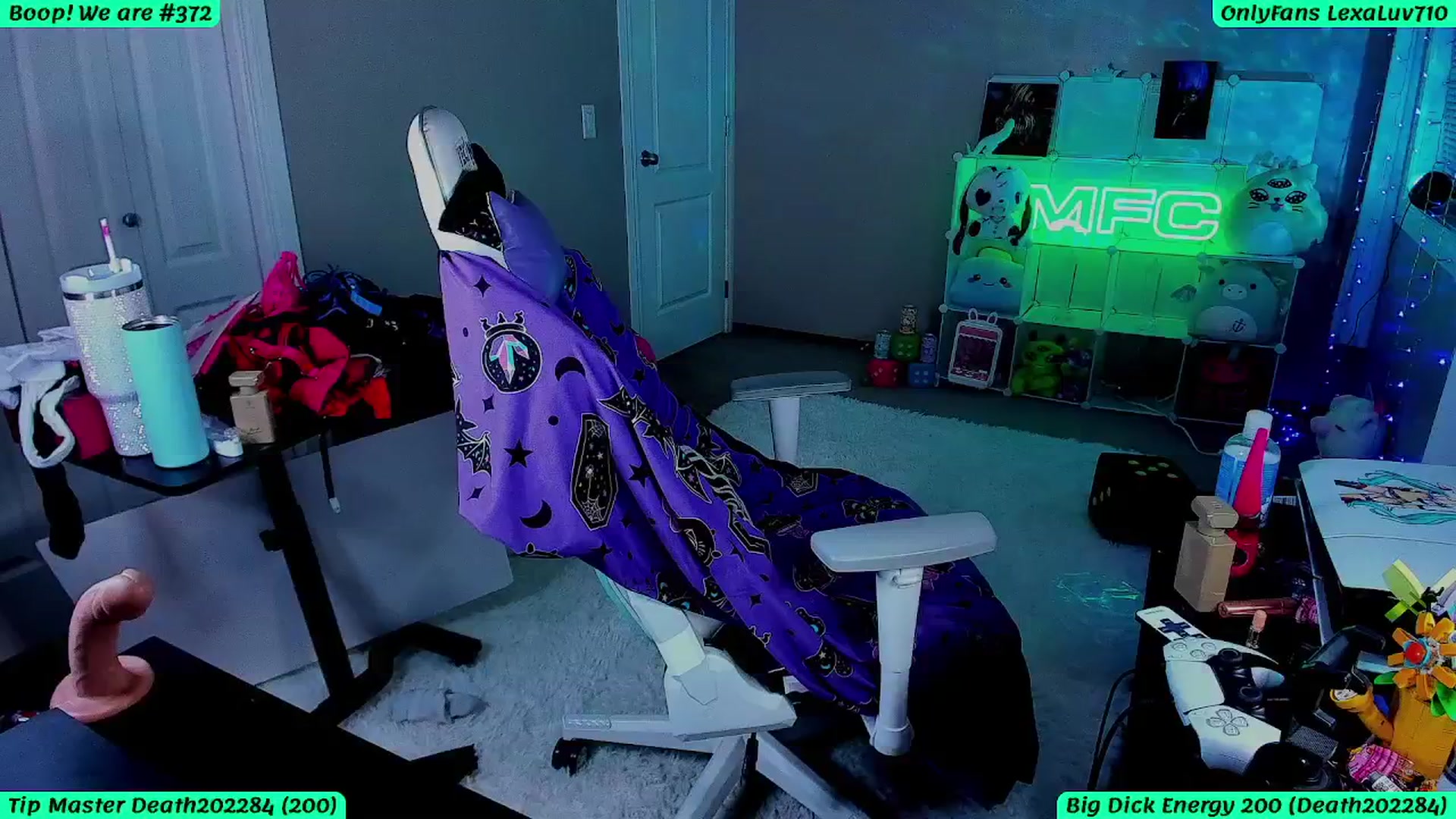 Gallery image thumbnail from LexaLuv's myfreecams stream on, 05/09/2025, 06:05 image 5 of 20