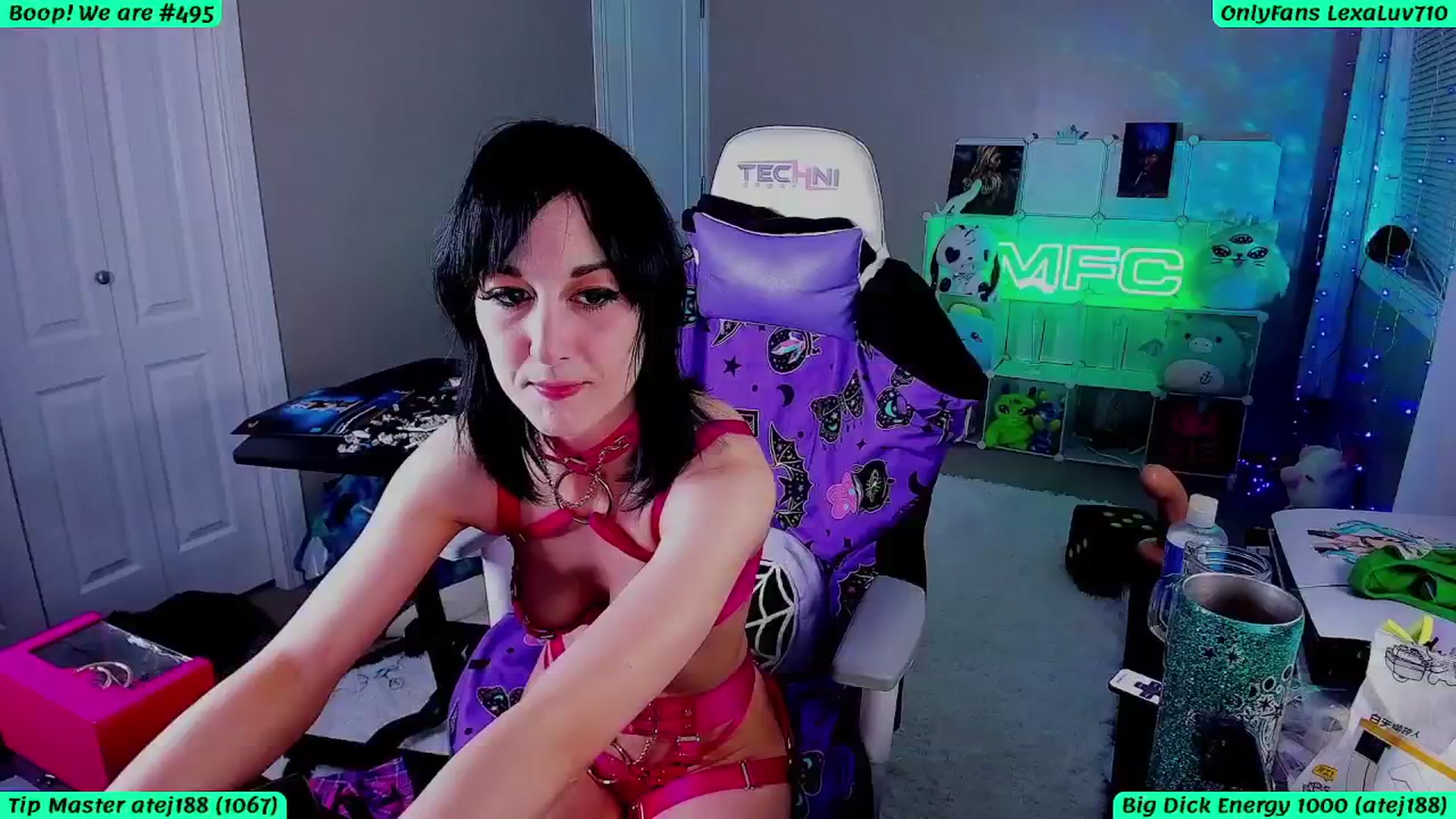 Gallery image thumbnail from LexaLuv's myfreecams stream on, 05/18/2025, 06:54 image 1 of 20
