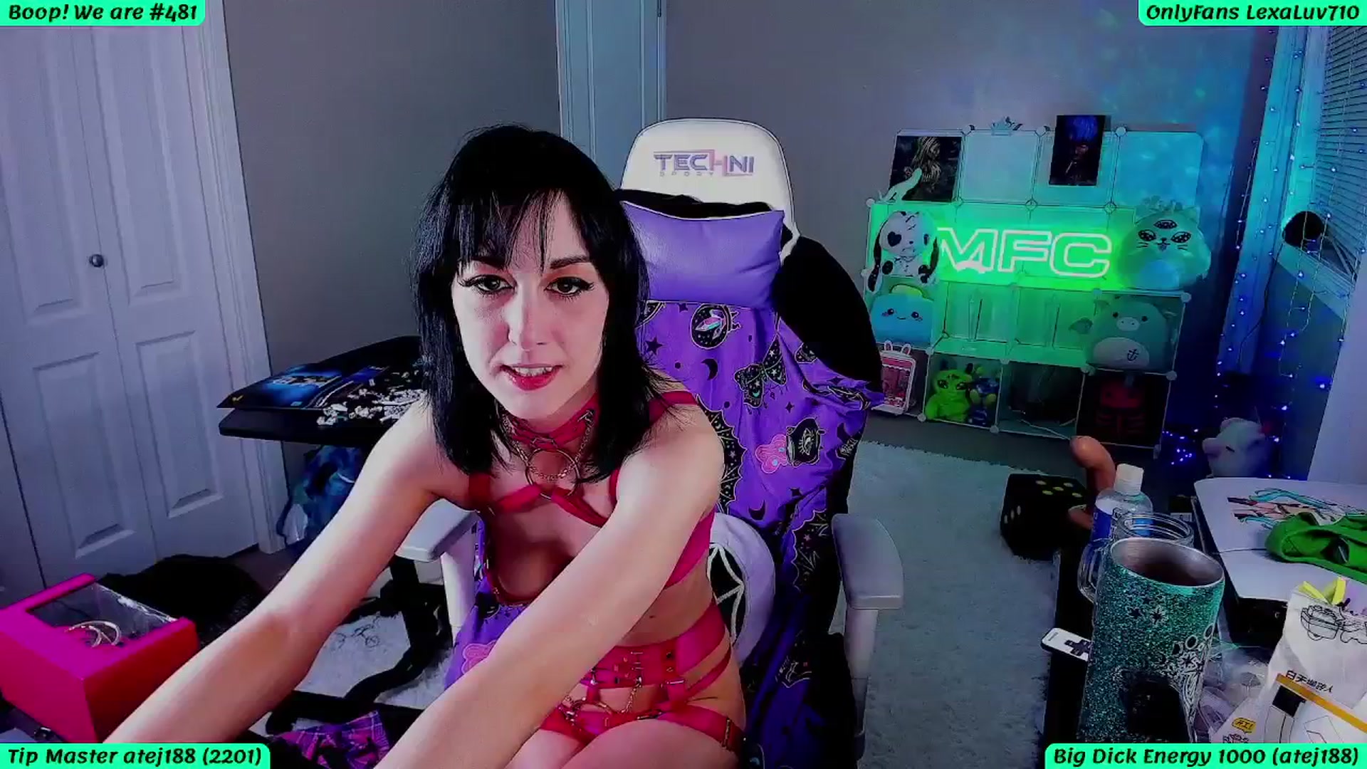 Gallery image thumbnail from LexaLuv's myfreecams stream on, 05/18/2025, 06:54 image 3 of 20