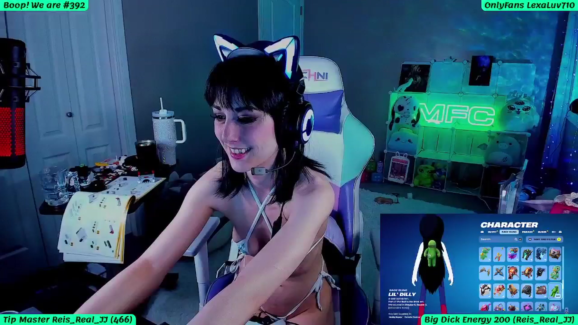Gallery image thumbnail from LexaLuv's myfreecams stream on, 06/13/2025, 09:45 image 19 of 20