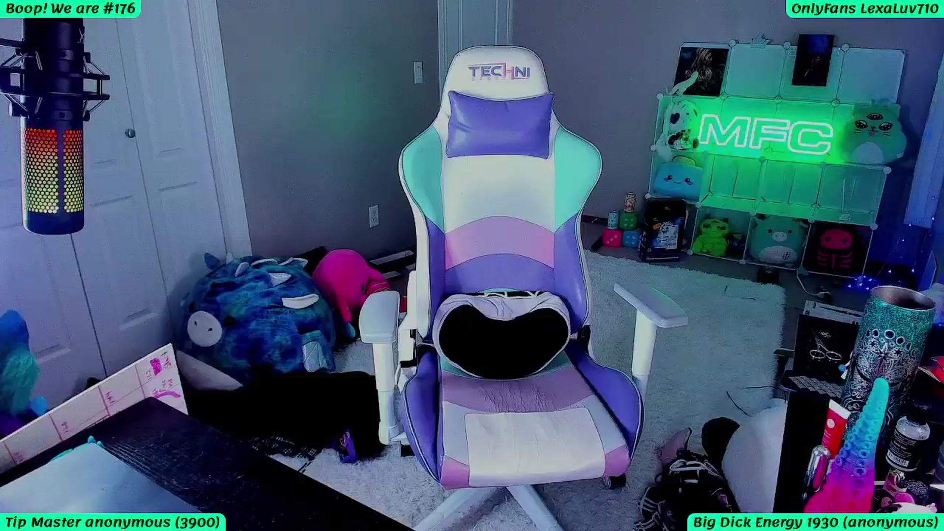 Gallery image thumbnail from LexaLuv's myfreecams stream on, 10/02/2025, 08:23 image 19 of 20