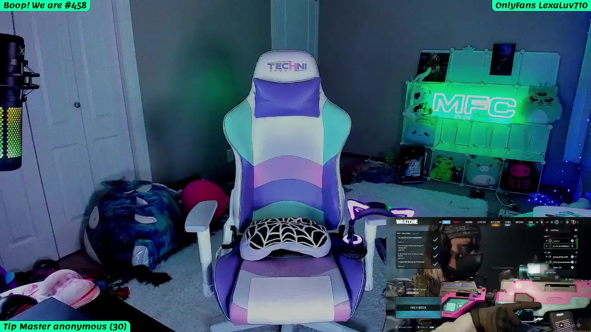 Gallery image thumbnail from LexaLuv's myfreecams stream on, 10/29/2025, 06:46 image 7 of 20