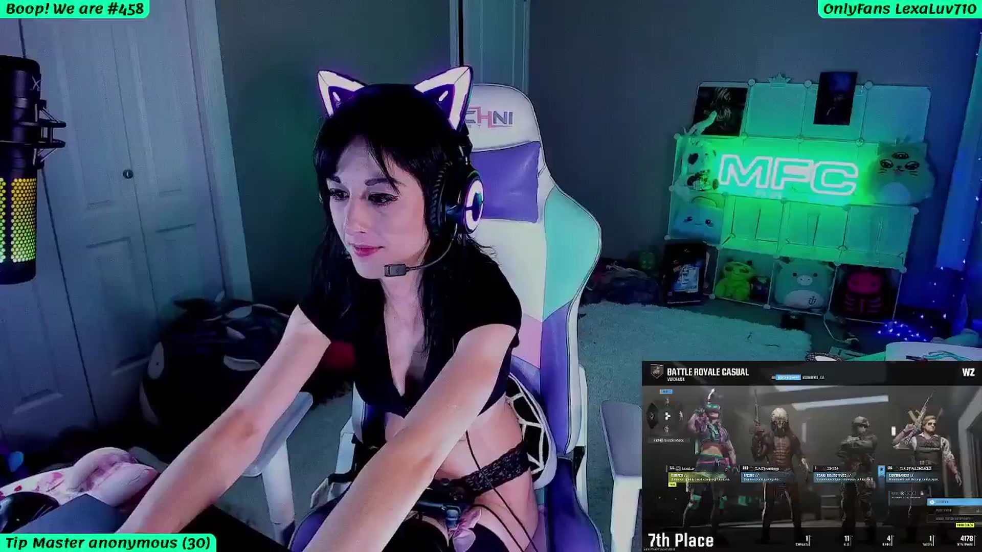 Gallery image thumbnail from LexaLuv's myfreecams stream on, 10/29/2025, 06:46 image 20 of 20