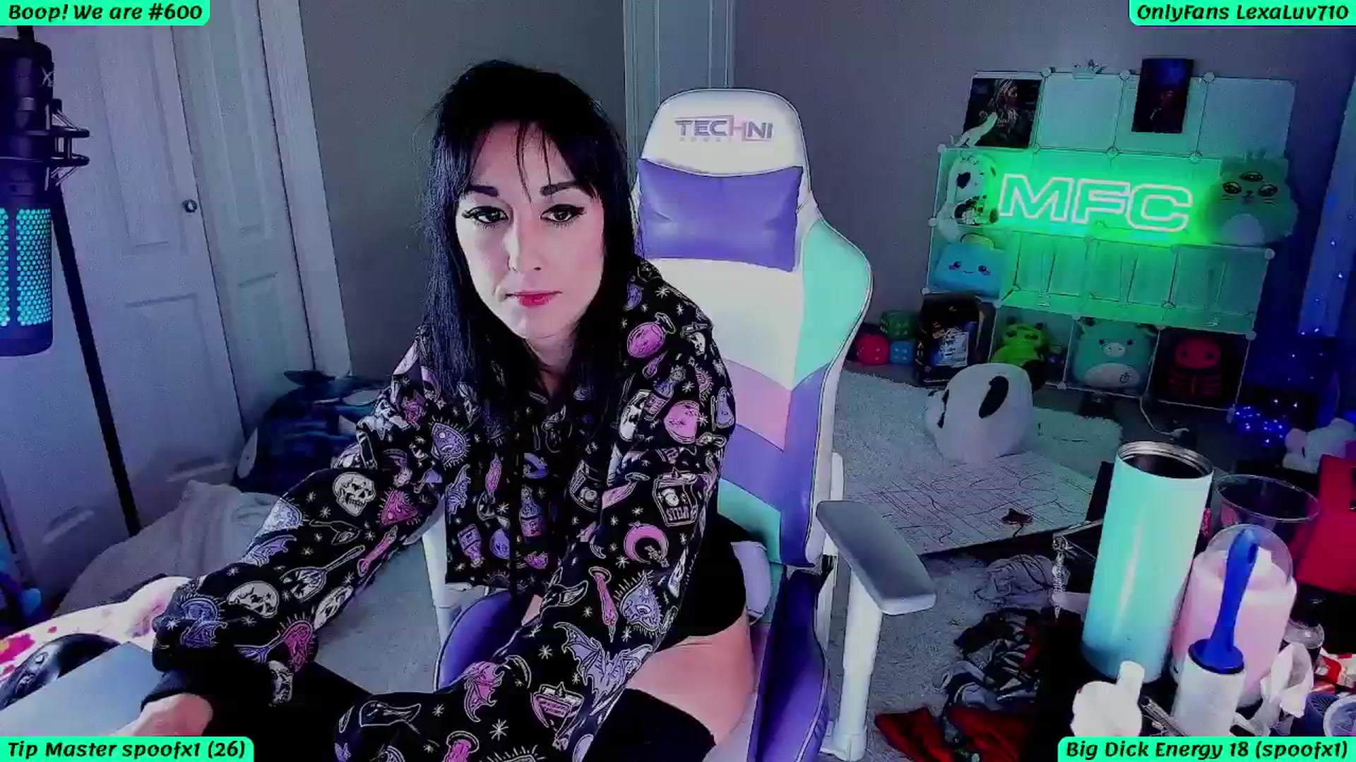 Gallery image thumbnail from LexaLuv's myfreecams stream on, 11/11/2025, 01:36 image 7 of 20