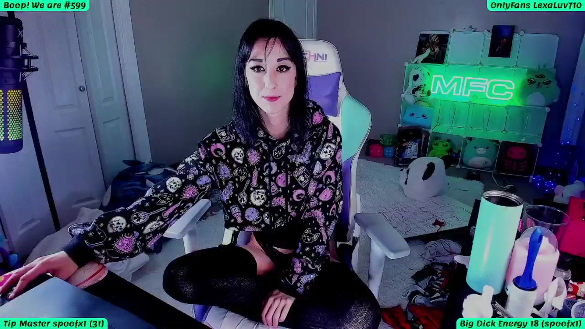 Gallery image thumbnail from LexaLuv's myfreecams stream on, 11/11/2025, 01:36 image 13 of 20