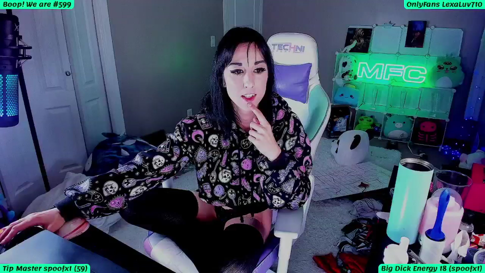 Gallery image thumbnail from LexaLuv's myfreecams stream on, 11/11/2025, 01:36 image 17 of 20
