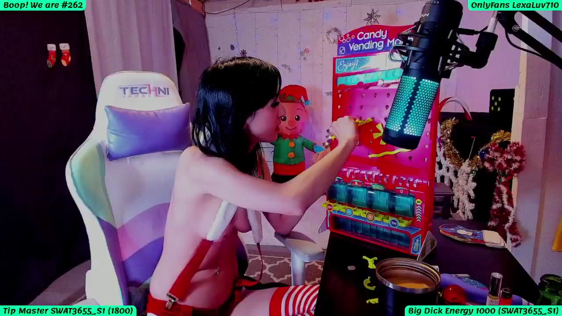 Gallery image thumbnail from LexaLuv's myfreecams stream on, 12/05/2025, 06:08 image 5 of 20