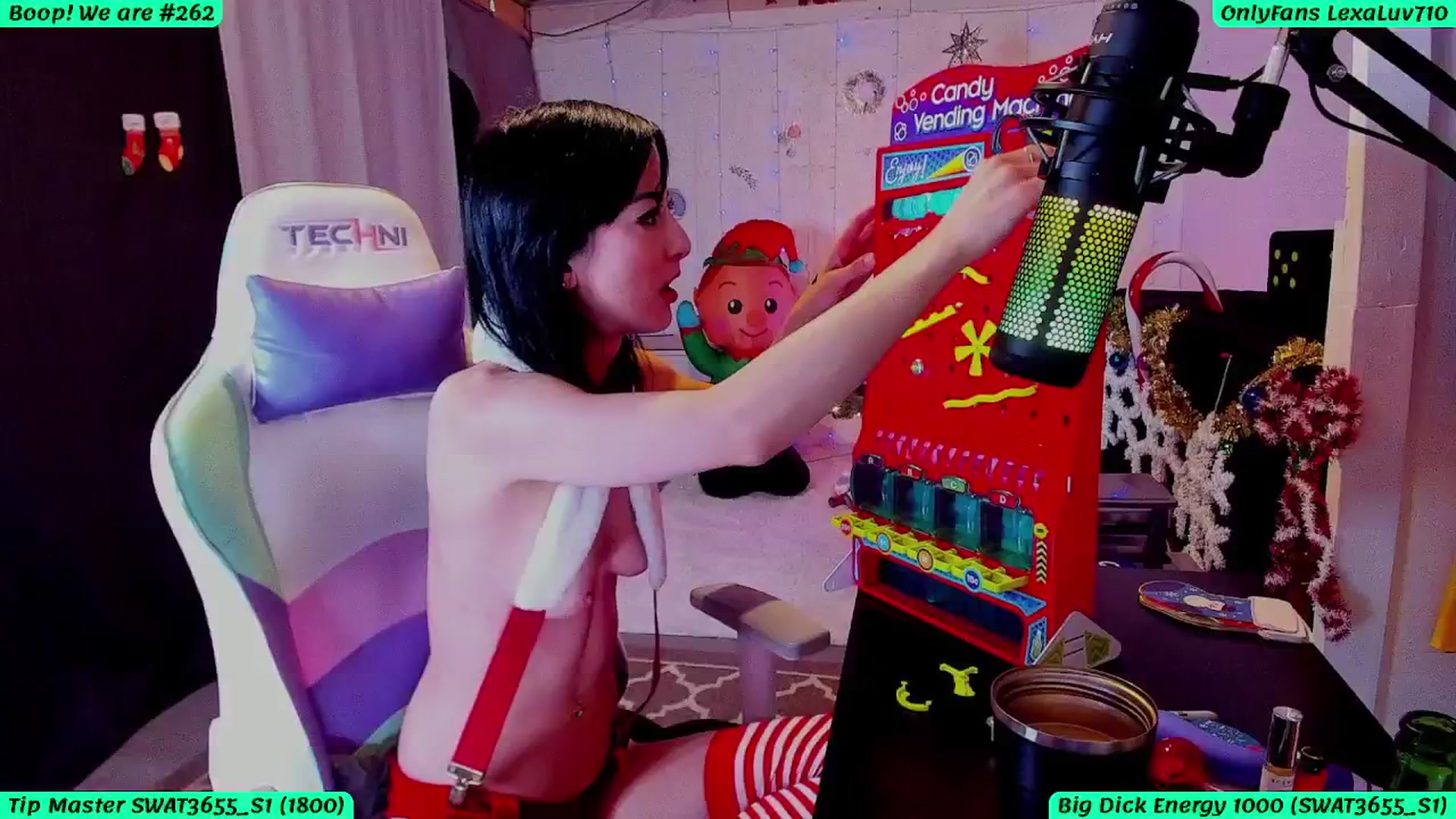 Gallery image thumbnail from LexaLuv's myfreecams stream on, 12/05/2025, 06:08 image 8 of 20