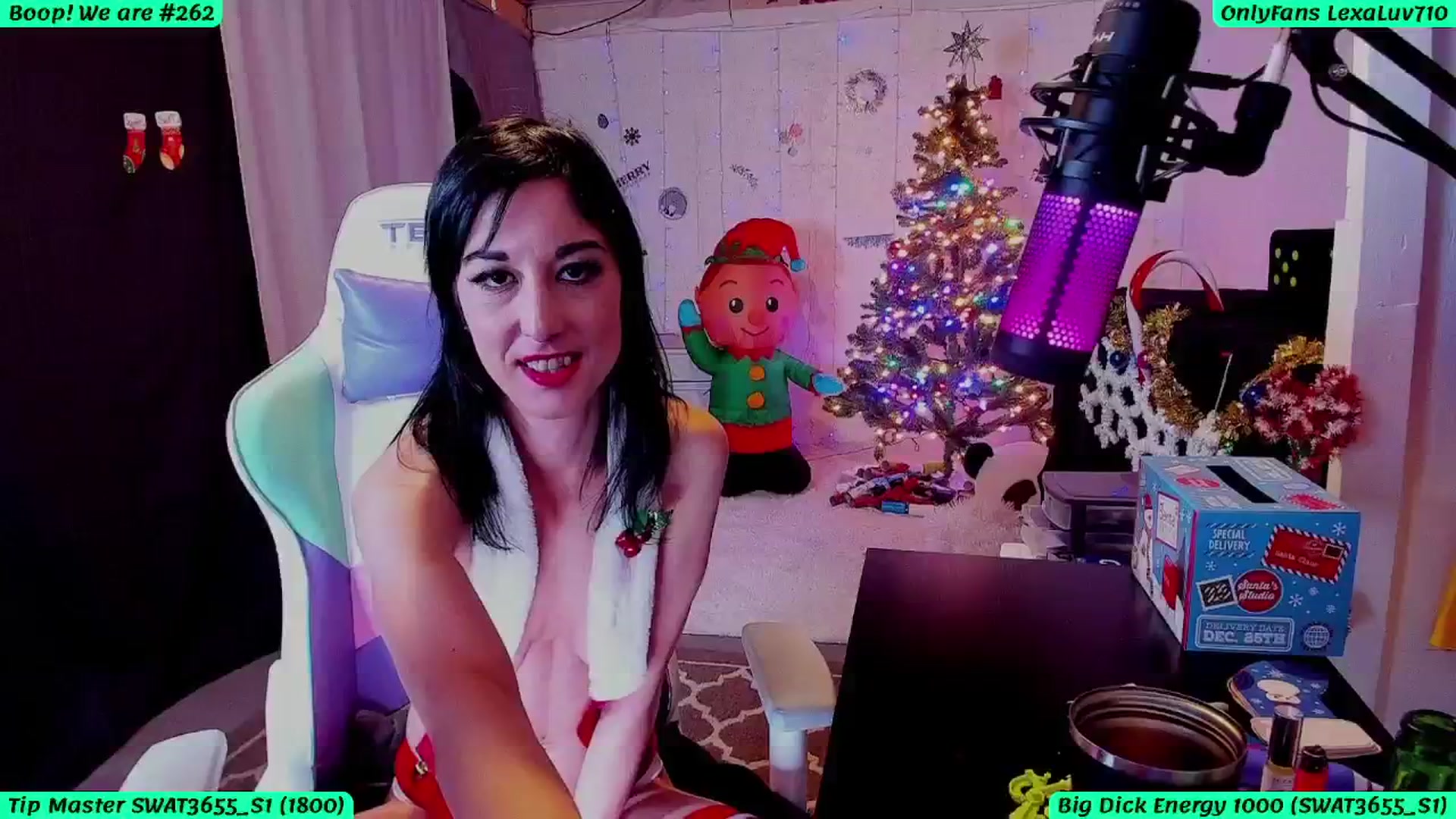 Gallery image thumbnail from LexaLuv's myfreecams stream on, 12/05/2025, 06:08 image 18 of 20