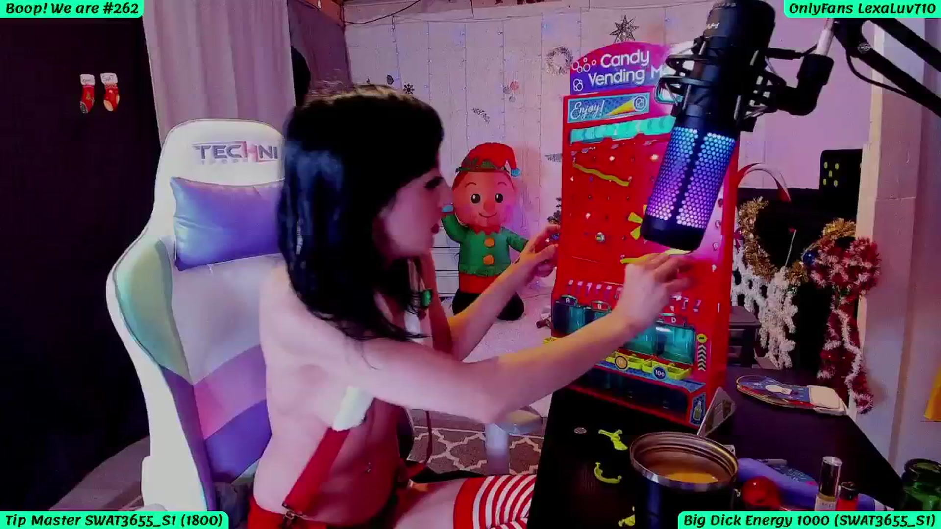 Gallery image thumbnail from LexaLuv's myfreecams stream on, 12/05/2025, 06:08 image 2 of 20