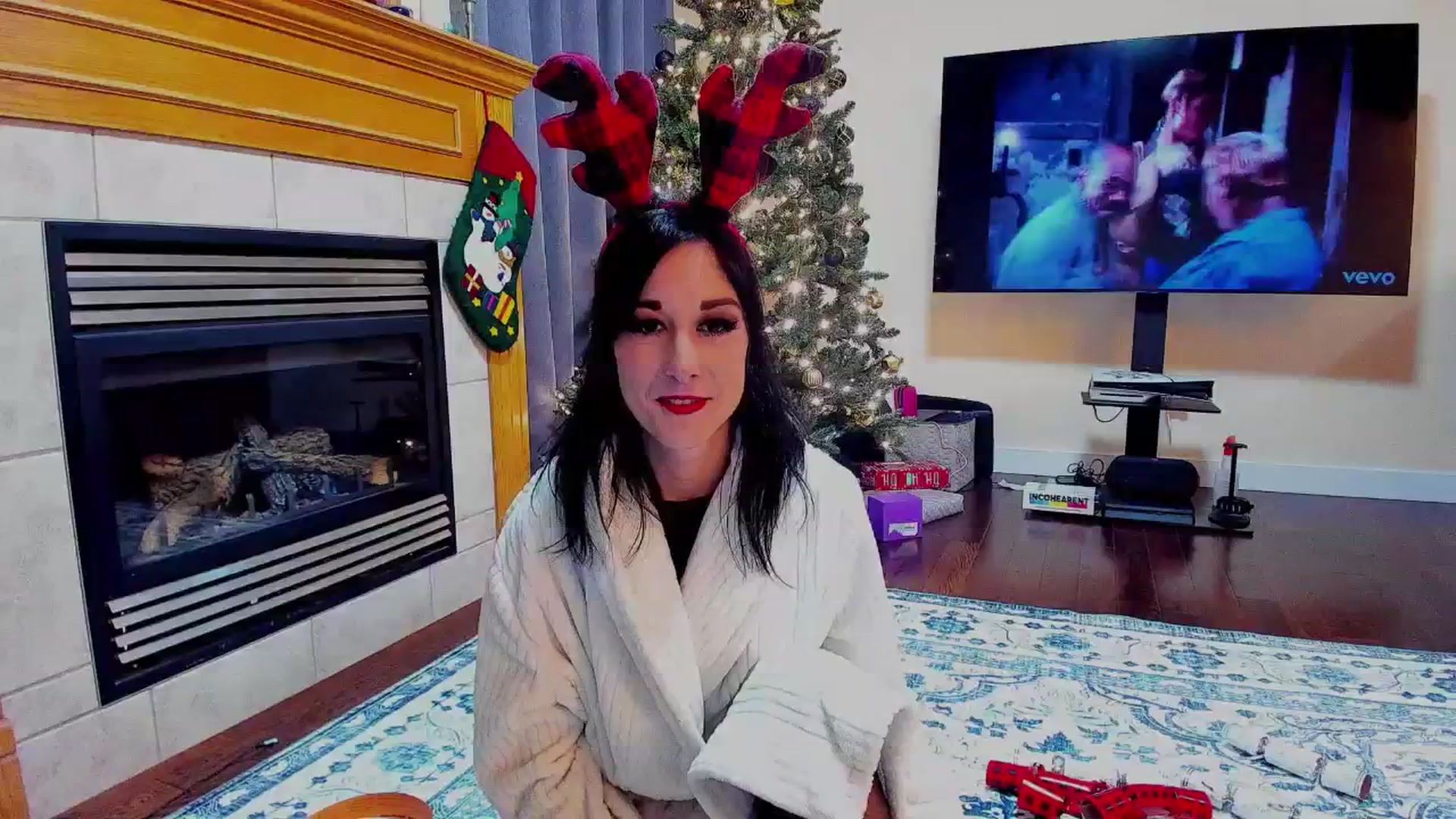 Gallery image thumbnail from LexaLuv's myfreecams stream on, 12/19/2025, 08:27 image 1 of 20