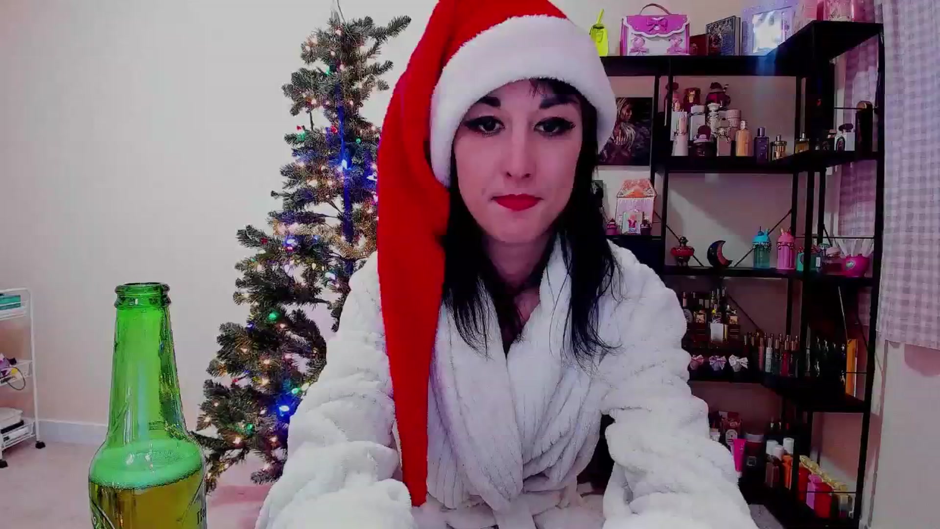 Gallery image thumbnail from LexaLuv's myfreecams stream on, 12/24/2025, 07:12 image 18 of 20