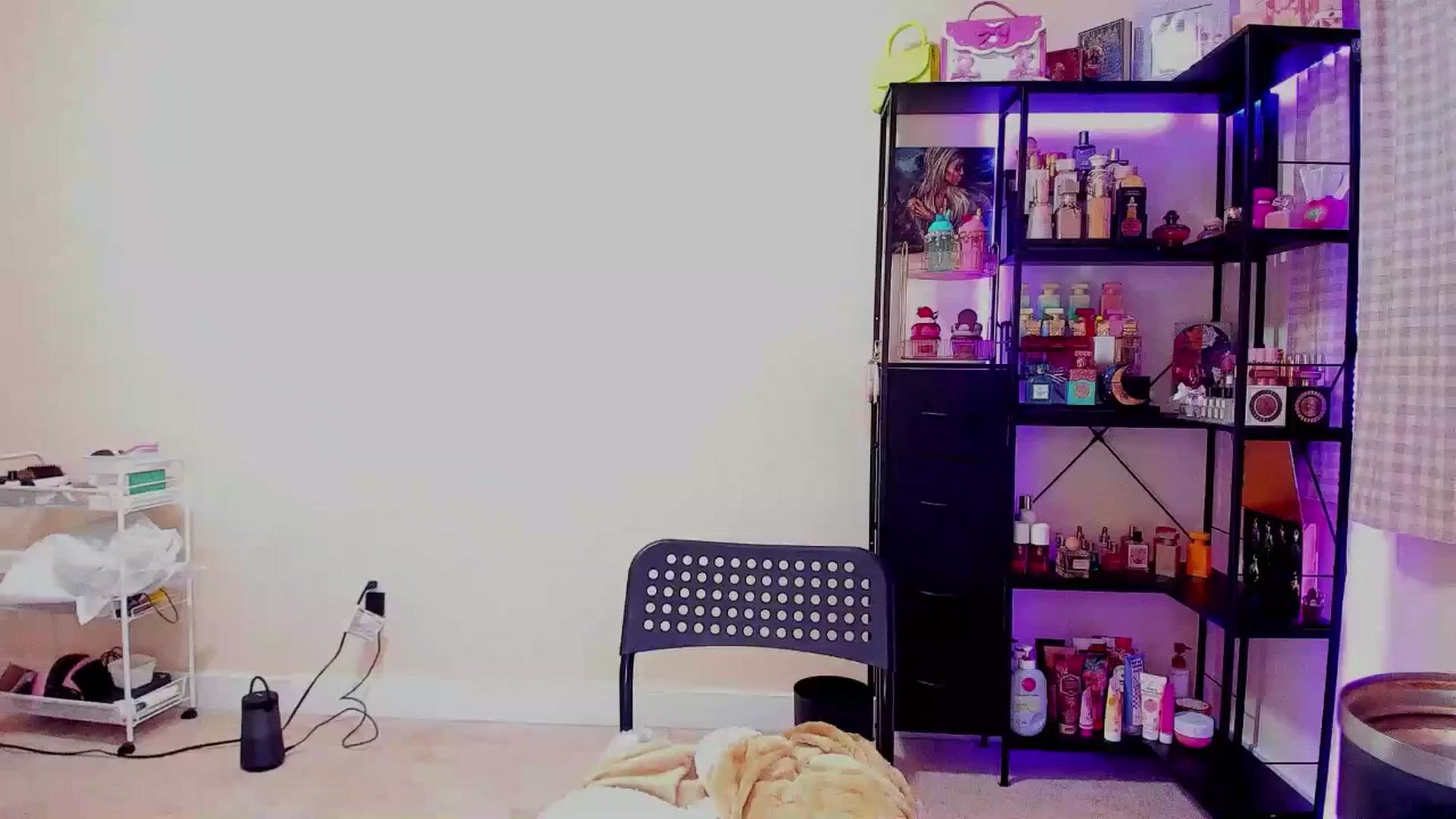 Gallery image thumbnail from LexaLuv's myfreecams stream on, 01/06/2026, 10:39 image 20 of 20