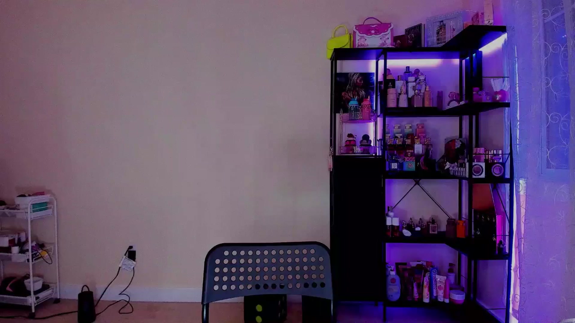 Gallery image thumbnail from LexaLuv's myfreecams stream on, 01/08/2026, 07:14 image 13 of 20