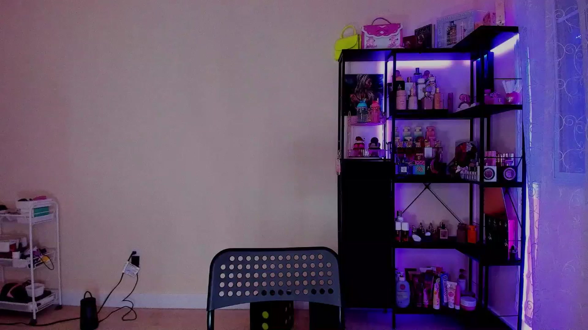 Gallery image thumbnail from LexaLuv's myfreecams stream on, 01/08/2026, 07:14 image 18 of 20