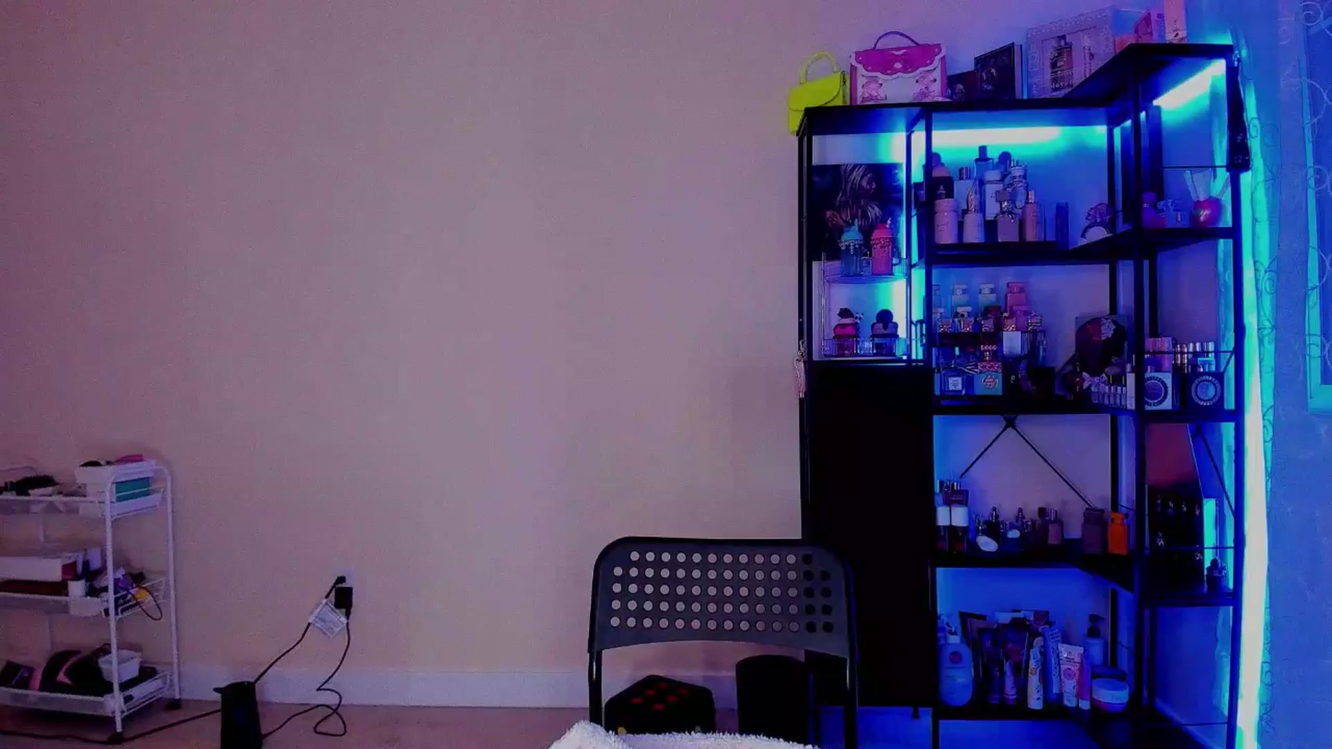 Gallery image thumbnail from LexaLuv's myfreecams stream on, 01/10/2026, 10:05 image 18 of 20