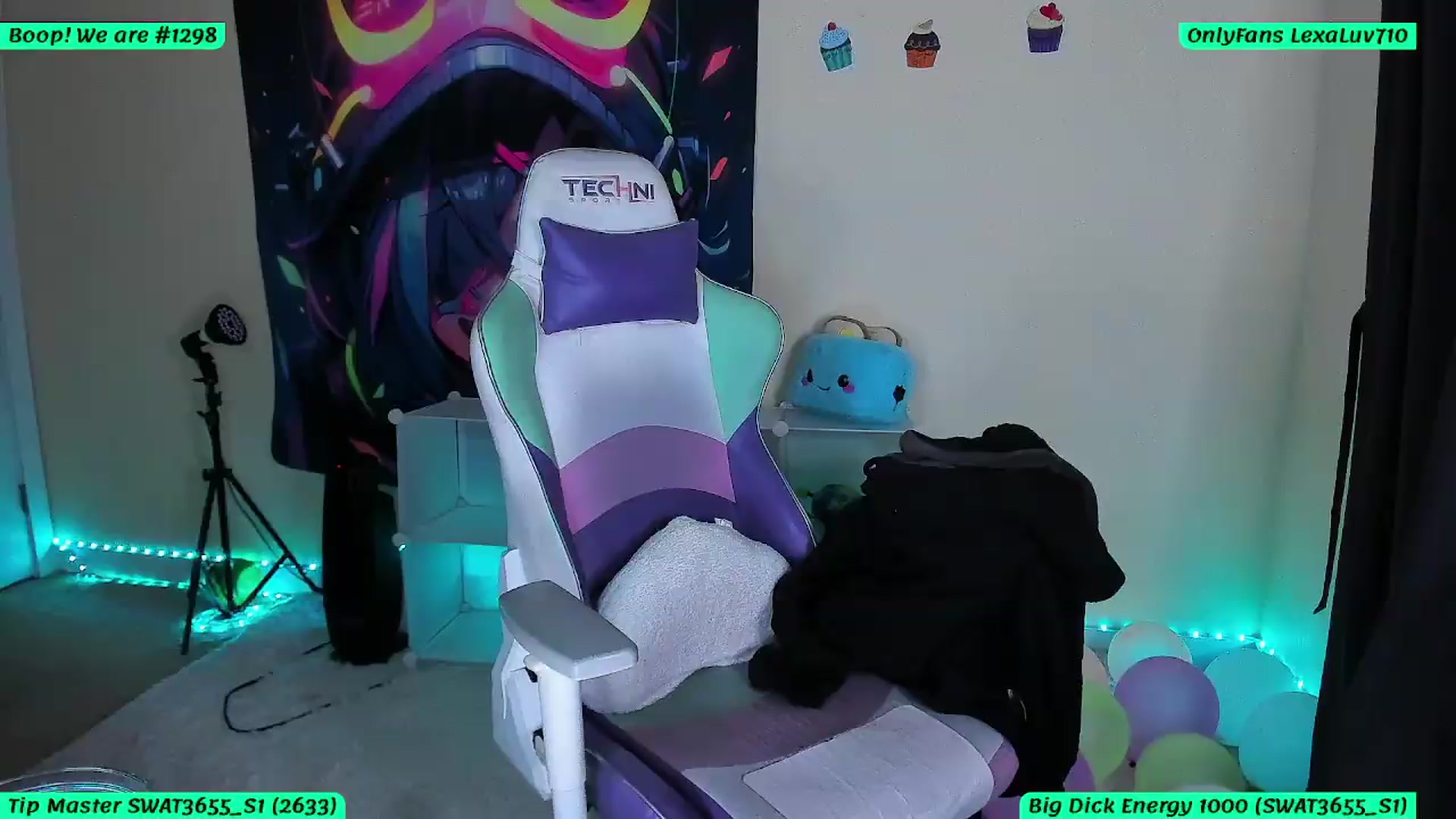 Gallery image thumbnail from LexaLuv's myfreecams stream on, 08/12/2026, 04:53 image 5 of 20