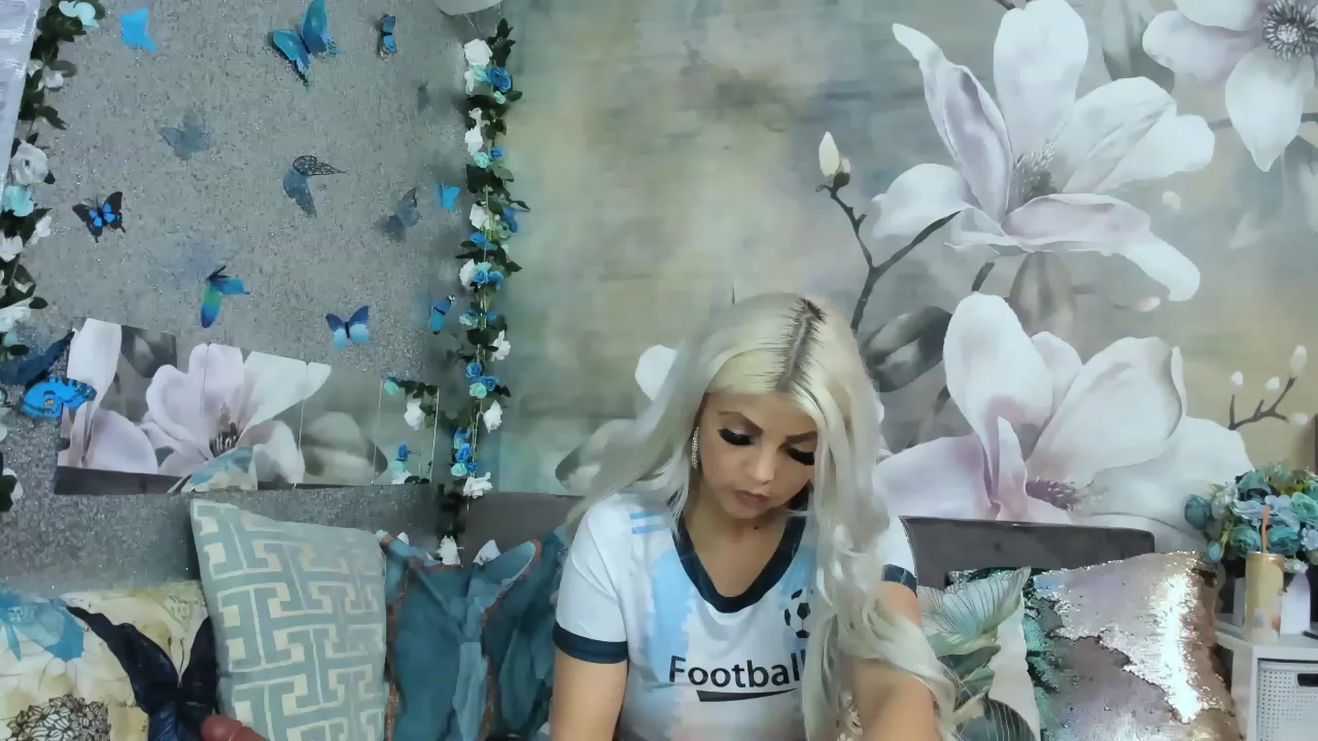 Gallery image thumbnail from Lexax's myfreecams stream on, 12/10/2022, 02:49 image 8 of 20