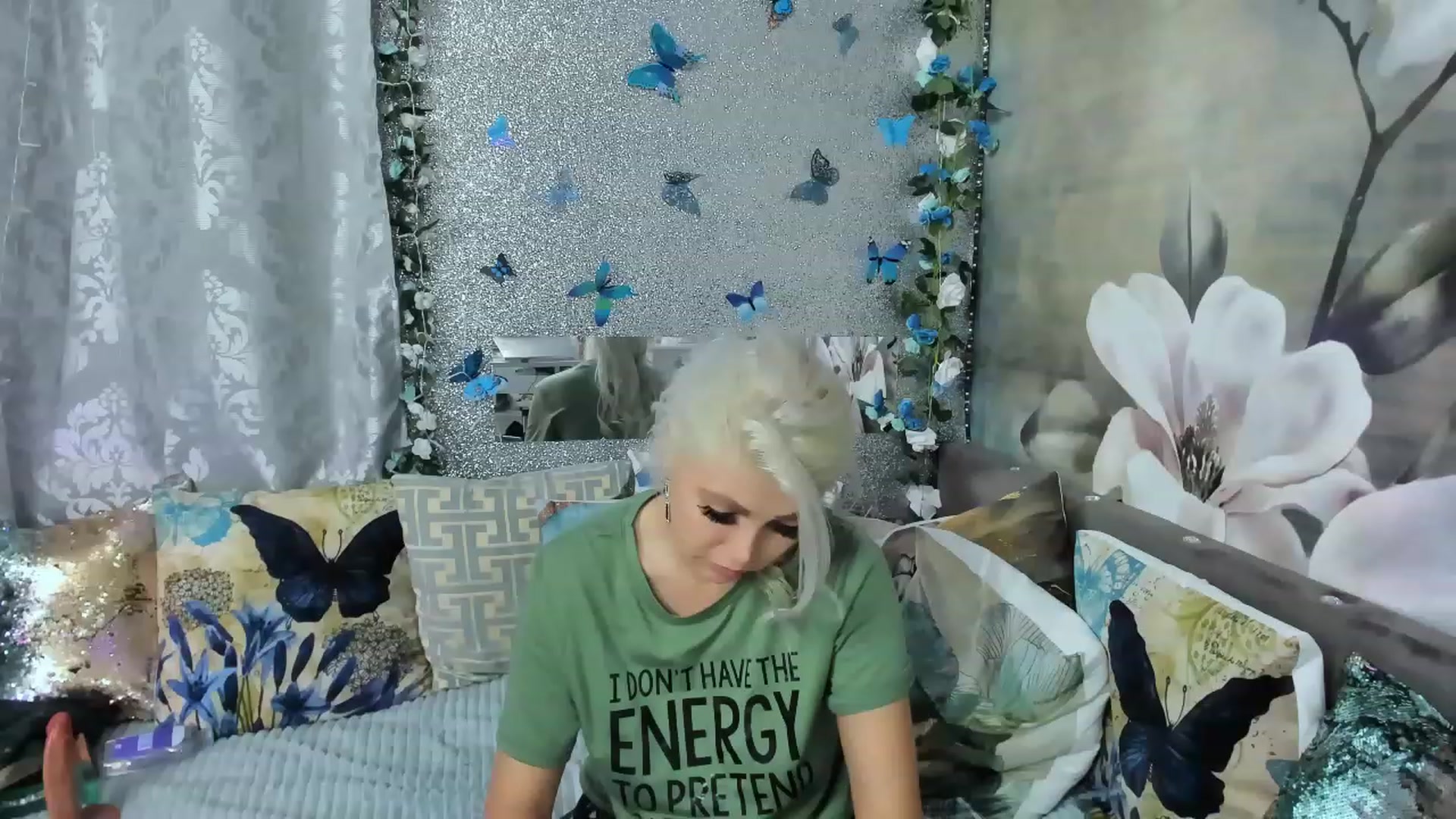 Gallery image thumbnail from Lexax's myfreecams stream on, 12/17/2022, 02:47 image 19 of 20