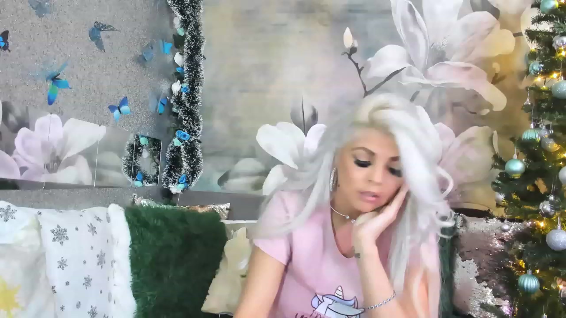 Gallery image thumbnail from Lexax's myfreecams stream on, 12/26/2022, 02:35 image 20 of 20