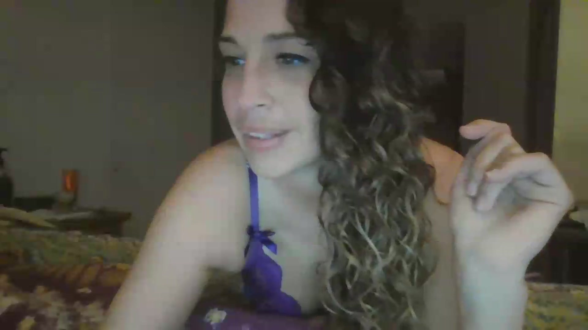 Gallery image thumbnail from LexiB's myfreecams stream on, 06/18/2026, 17:45 image 9 of 20