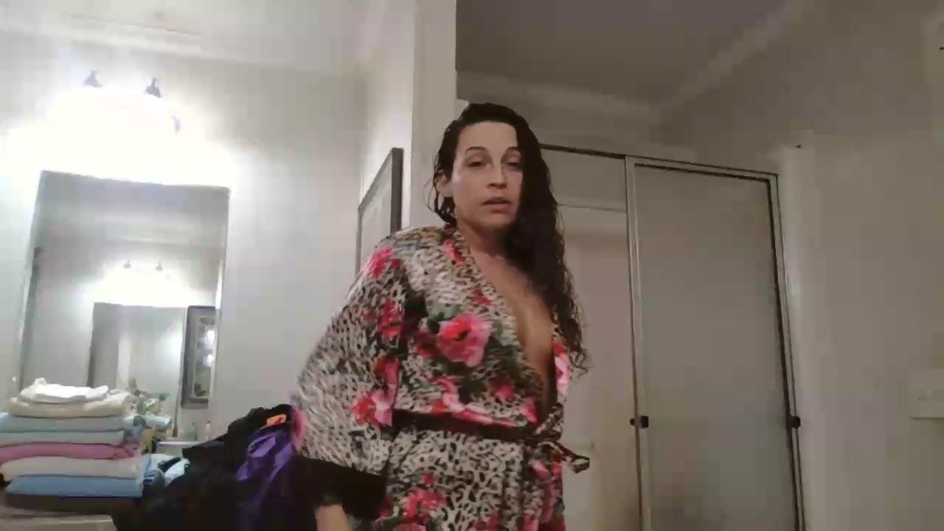 Gallery image thumbnail from LexiB's myfreecams stream on, 06/22/2026, 01:05 image 17 of 20