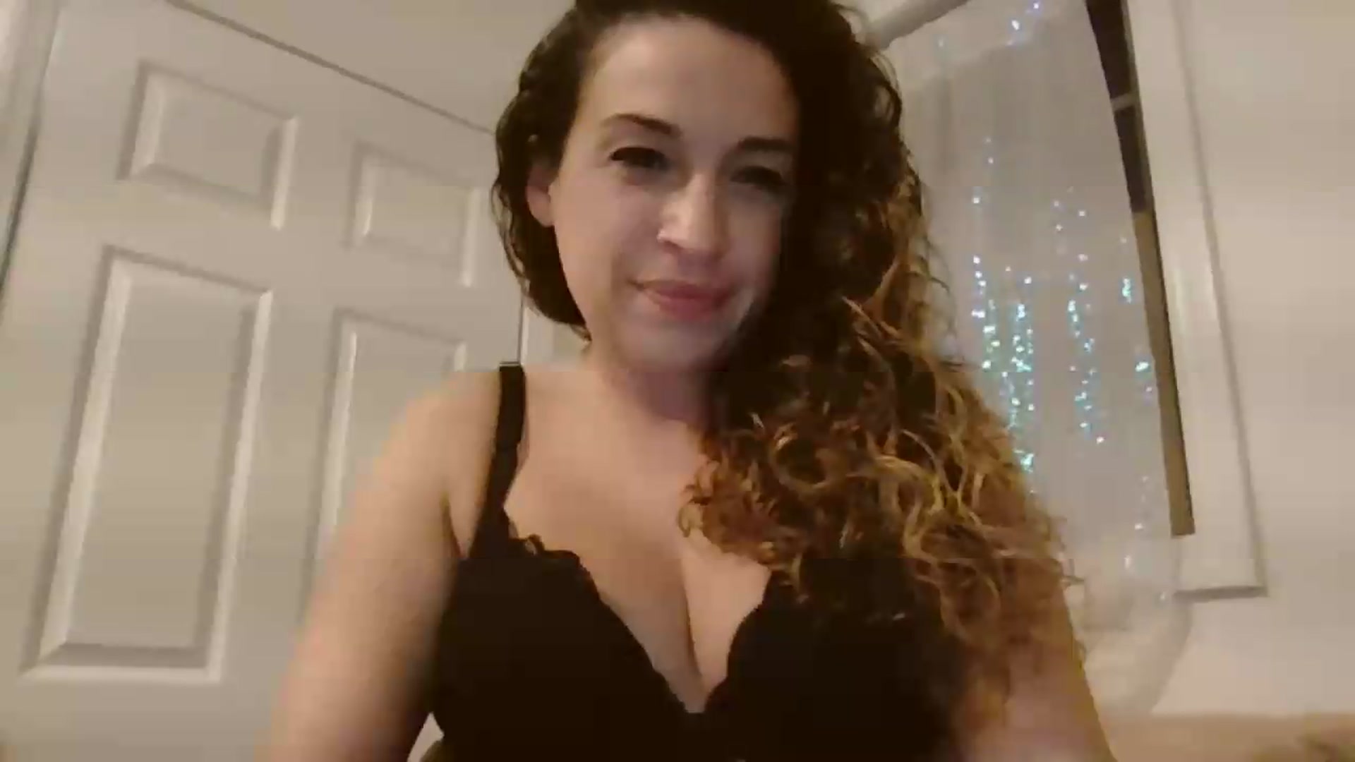 Gallery image thumbnail from LexiB's myfreecams stream on, 07/06/2026, 01:42 image 9 of 20