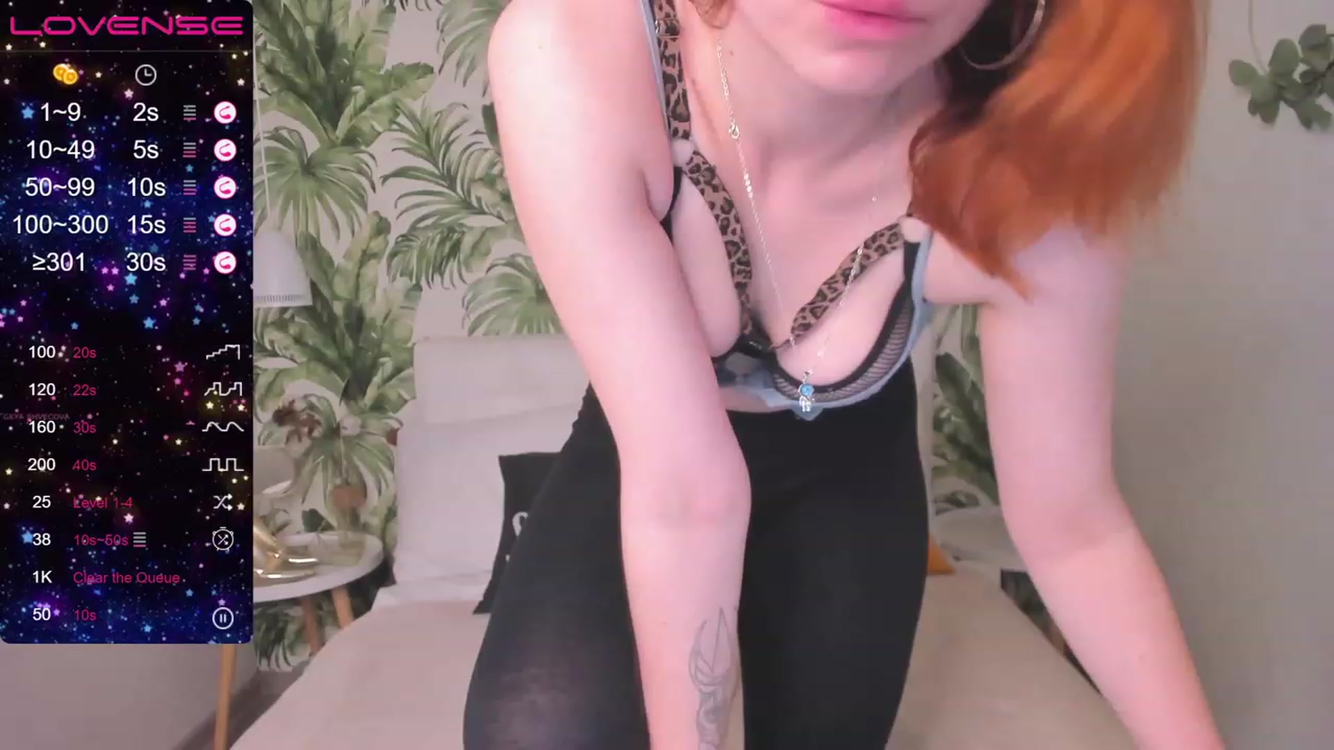 Gallery image thumbnail from LexiDevis's myfreecams stream on, 11/27/2022, 18:39 image 16 of 20
