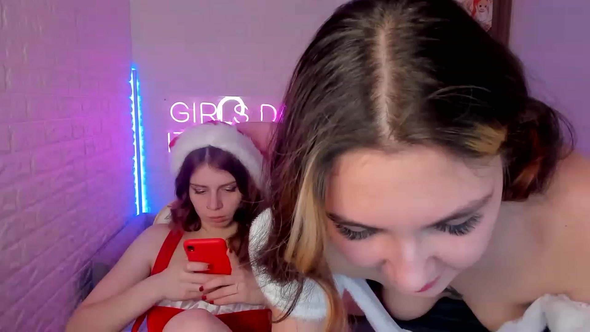 Gallery image thumbnail from LexiDevis's myfreecams stream on, 12/31/2022, 12:25 image 20 of 20