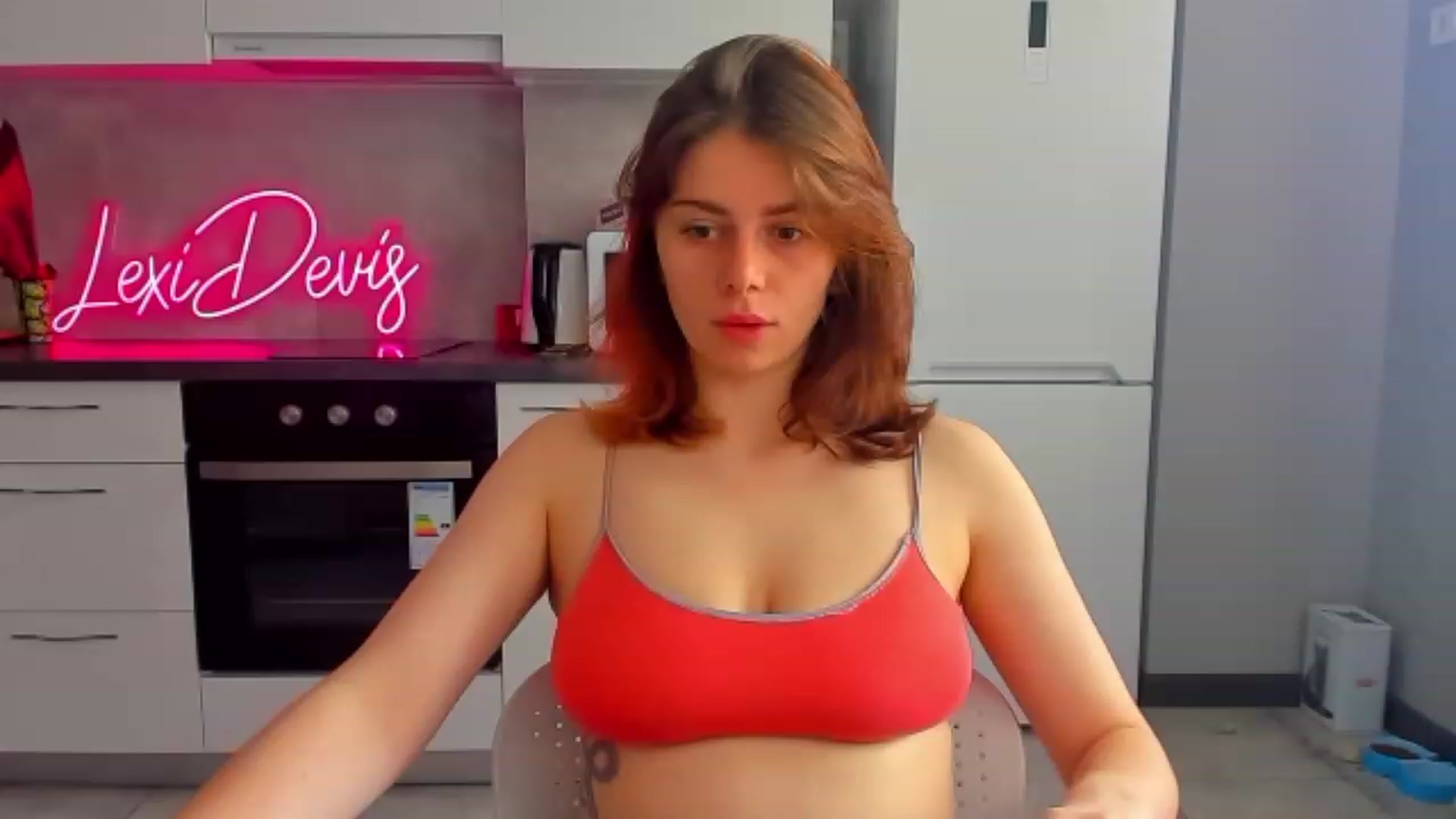 Gallery image thumbnail from LexiDevis's myfreecams stream on, 04/25/2023, 10:37 image 2 of 20