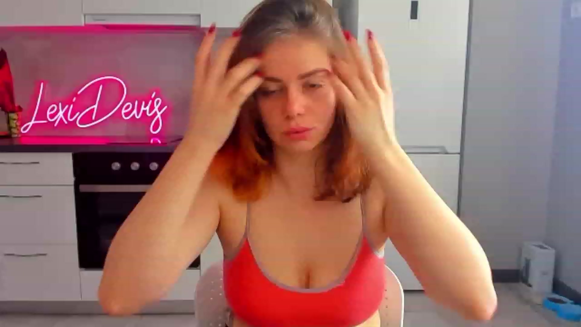 Gallery image thumbnail from LexiDevis's myfreecams stream on, 04/25/2023, 10:37 image 6 of 20